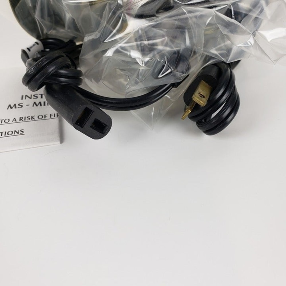 Rockler Polished Brass Incandescent Swivel Canister Light NEW - Picture 5 of 5